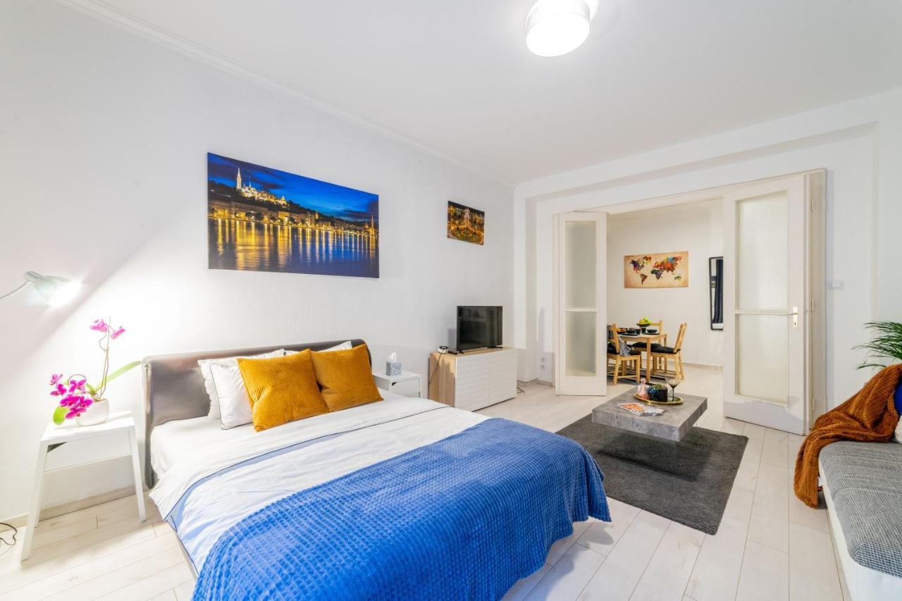 Del Mar Apartment Будапеща Екстериор снимка