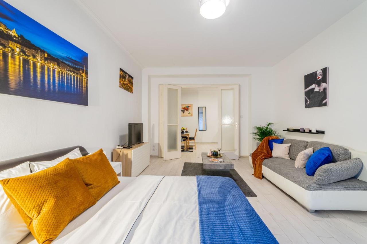 Del Mar Apartment Будапеща Екстериор снимка