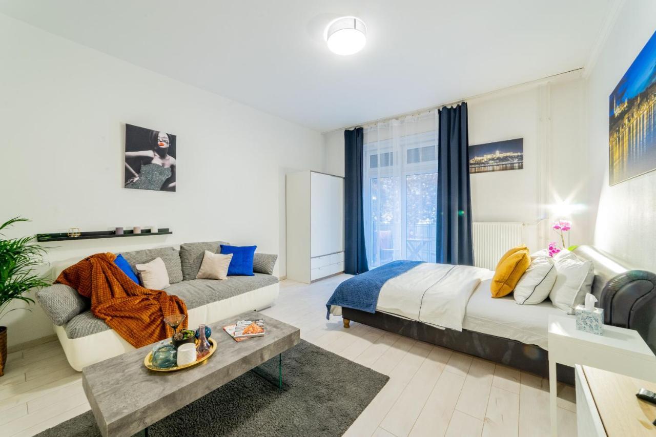 Del Mar Apartment Будапеща Екстериор снимка