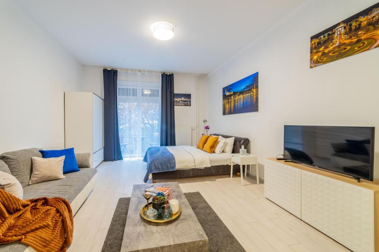 Del Mar Apartment Будапеща Екстериор снимка